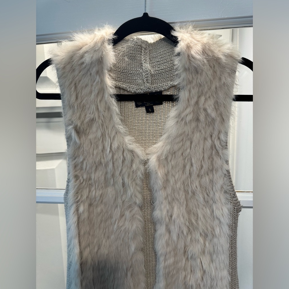 Authentic Rabbit Fur Knit Vest - Picture 5 of 5